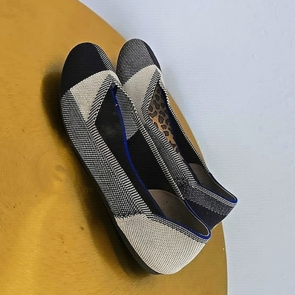 Rothy's The Flat Round Toe Black And Cream Plaid Retired Pattern Size 8 🛍 🌴 - Picture 11 of 11